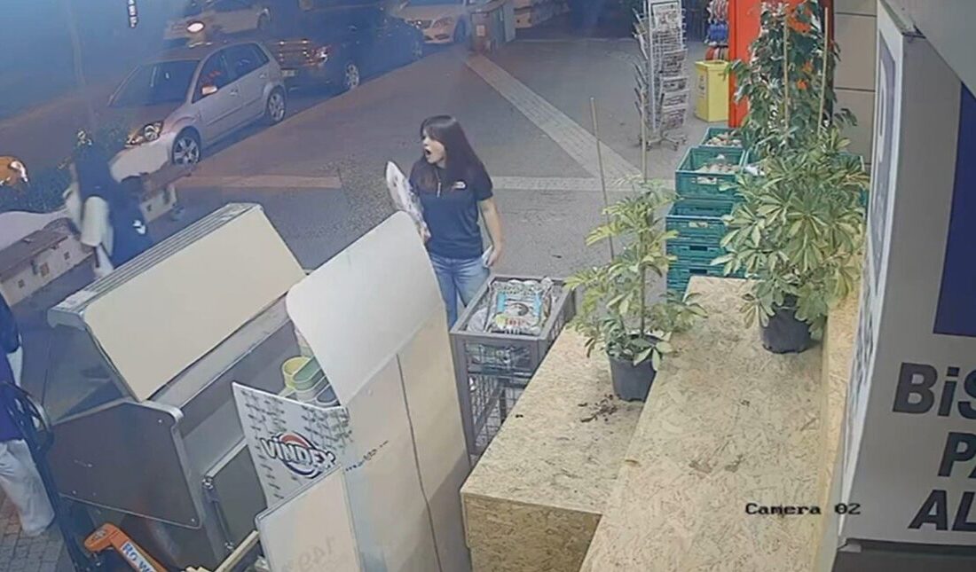 Antalya’nın Manavgat ilçesinde önüne çıkan otomobile çarpmamak için kontrolden çıkıp