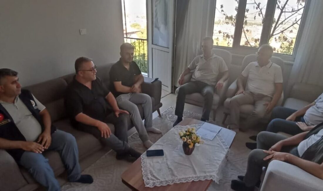 Denizli’nin Buldan ilçesinde meydana gelen yangınla mücadele ederken yaralanan Orman