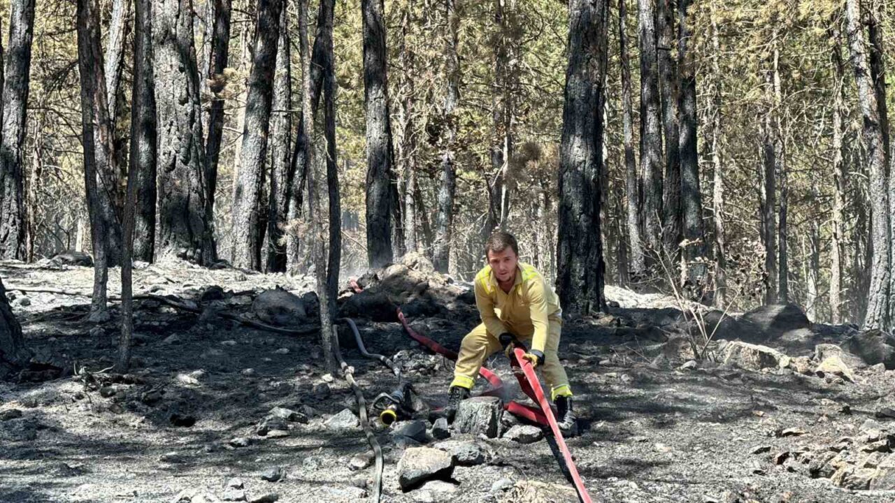 Karabük’te 3 gündür devam eden orman yangınlarına müdahale devam ederken