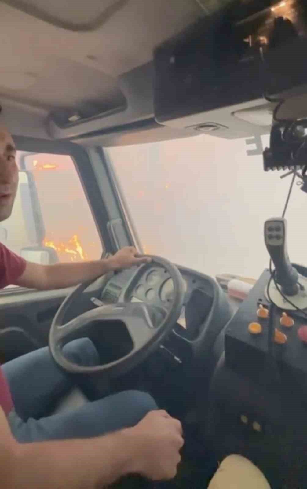 Çanakkale’nin Ezine ilçesinde çıkan orman yangınına Orman Bölge Müdürlüğü ekipleri