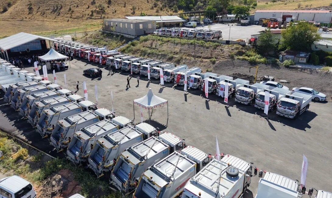 Osmaneli Belediyesi, Türkiye Belediyeler Birliği (TBB) tarafından hibe edilen araç