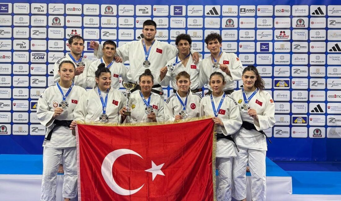 Slovakya’da düzenlenen Avrupa Gençler Judo Takımlar Şampiyonası’nda milli takım ikincilik