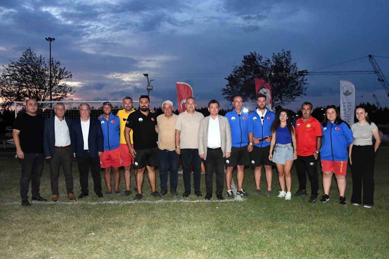 Osmangazi Belediyesi, sporun birleştirici gücünü minik yeteneklerle buluşturduğu Yıldız Cup