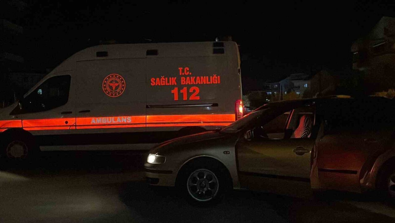 Karaman’da otomobilin çarptığı elektrikli bisikletin sürücüsü yaralandı. Kaza, akşam saatlerinde,