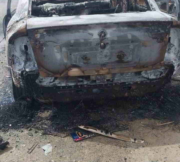 Afyonkarahisar’da meydana gelen olayda sürücü yanan aracında canını son anda