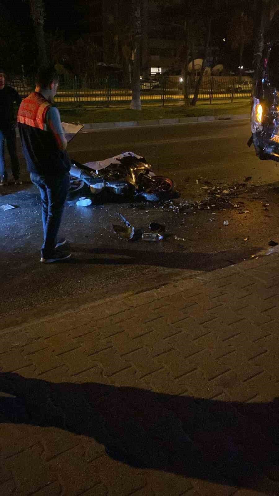 Antalya’nın Alanya ilçesinde meydana gelen trafik kazasında motosiklet sürücüsü hayatını