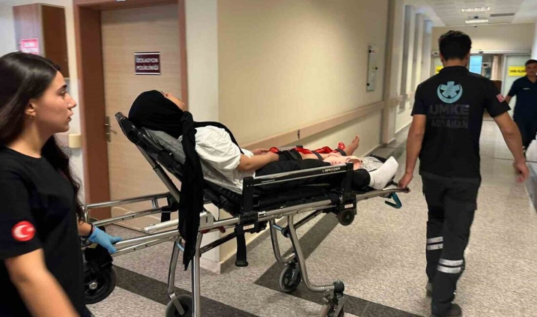 Adıyaman’da motosiklet ile otomobilin çarpışması sonucu meydana gelen kazada 2