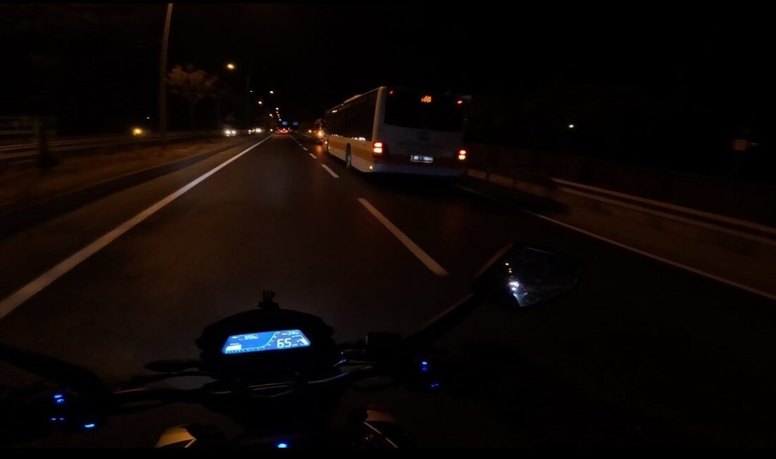 Eskişehir’de belediye otobüsünün çarptığı bir vatandaş ağır yaralandı. Kaza, dün