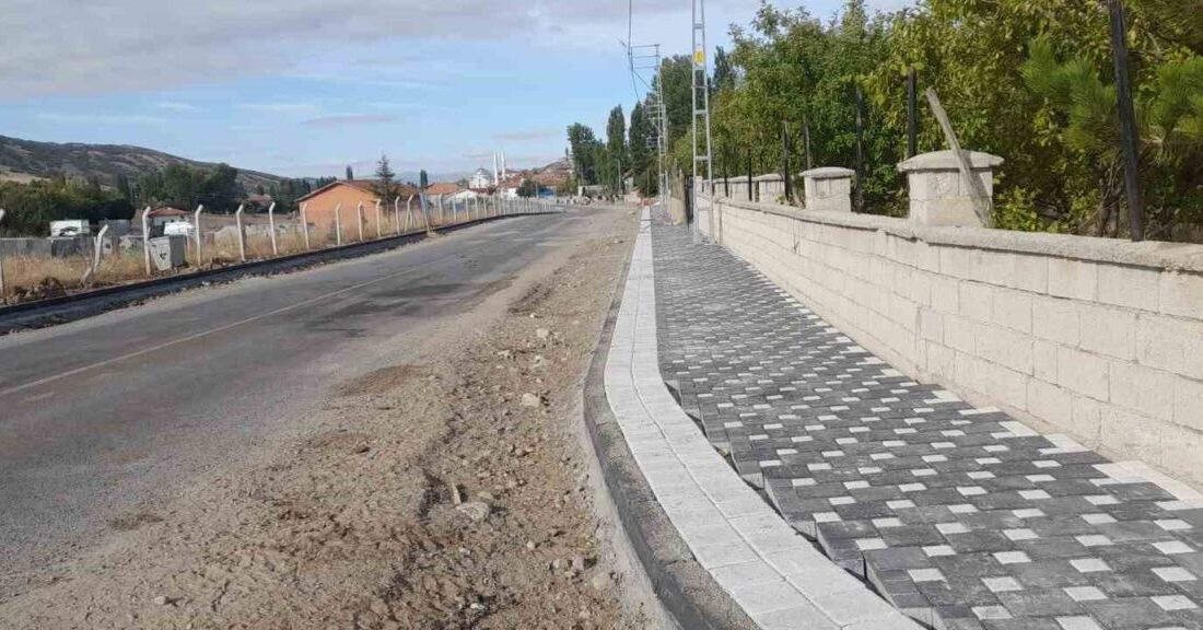 Özükavak Belediyesi ekipleri, vatandaşların daha güvenli ve konforlu bir şekilde