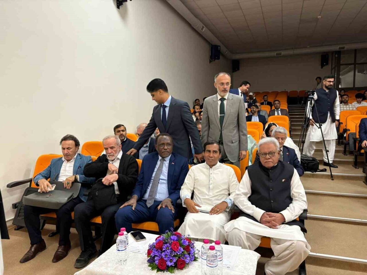 Pakistan’ın Ankara Büyükelçiliği, Hazreti Muhammed’in doğum yıldönümü münasebetiyle program düzenledi.