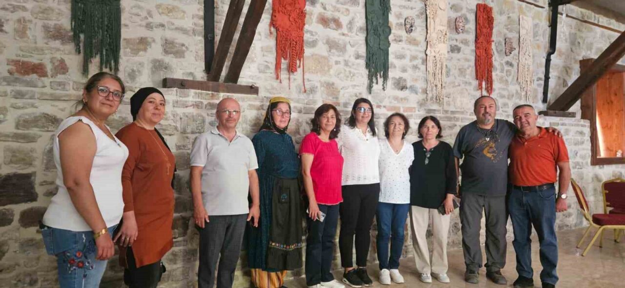 Denizli’nin Çivril ilçesinde bu yıl 27’ncisi düzenlenen Çivril Uluslararası Elma