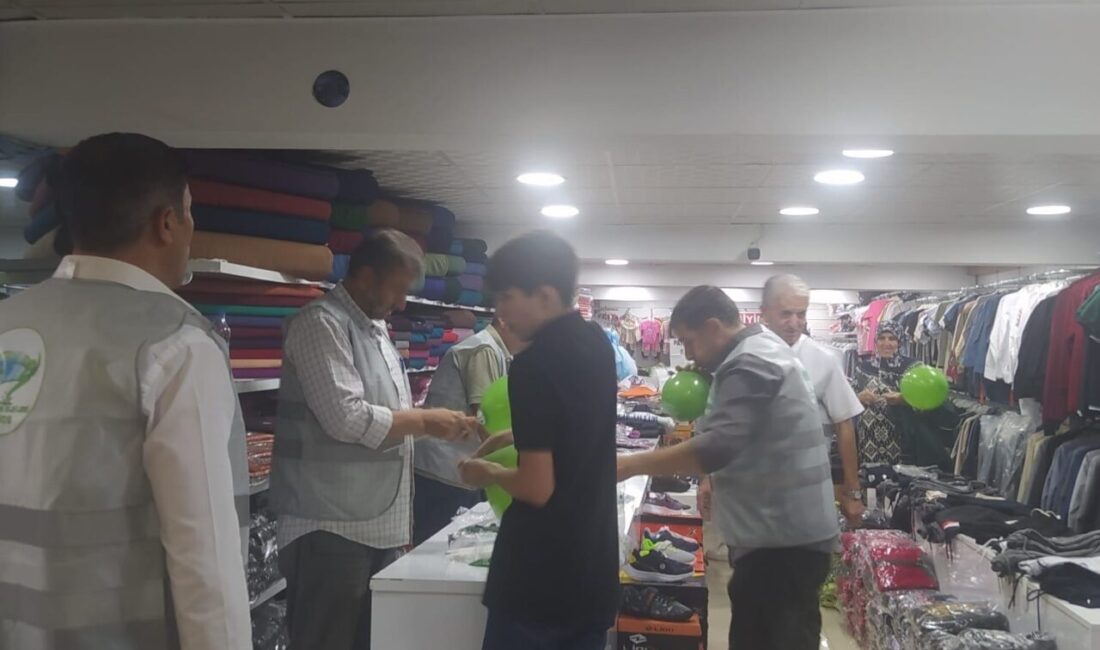 Ağrı’nın Patnos ilçesinde faaliyet gösteren İyilik Elçileri Derneği, yeni eğitim-öğretim