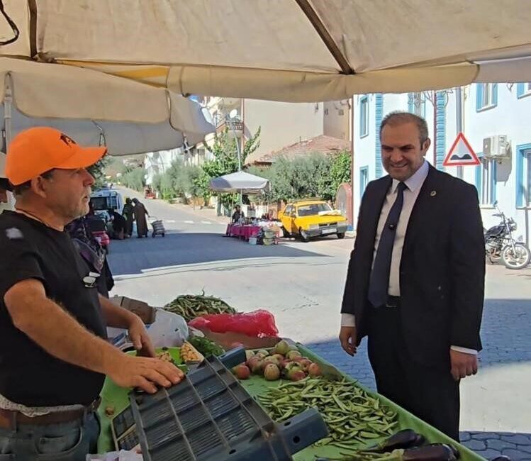 Bayırköy Belediye Başkanı Aykut Dilsiz, pazar alanını ziyaret ederek vatandaşlar