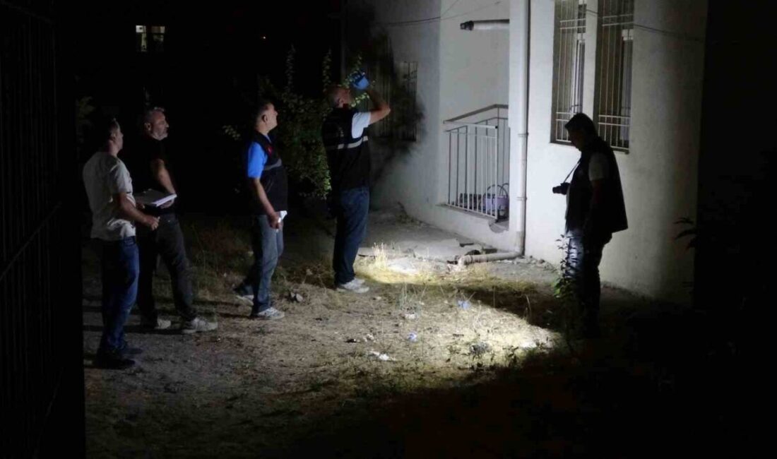 Malatya’nın Yeşilyurt ilçesinde, 7 katlı bir apartmanın 1’inci katındaki dairenin