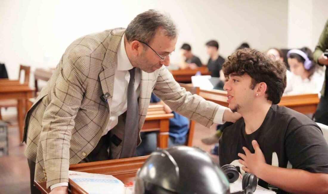 Pendik Belediyesi, ilçede ikamet eden ve üniversiteye ilk kez kayıt