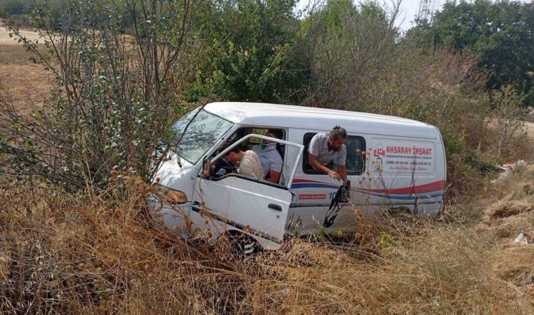 Kırklareli’nde panelvan aracın şarampole uçması sonucu 2 kişi yaralandı. Kaza,