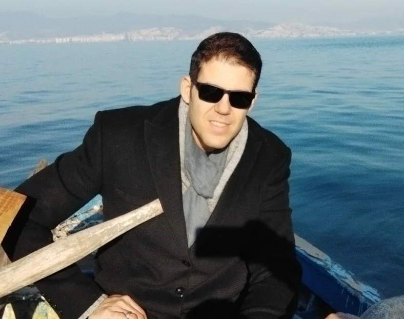 İzmir’in Çeşme ilçesi Alaçatı’da görevli Polis Memuru Ahmet Busanç, Güzelbahçe