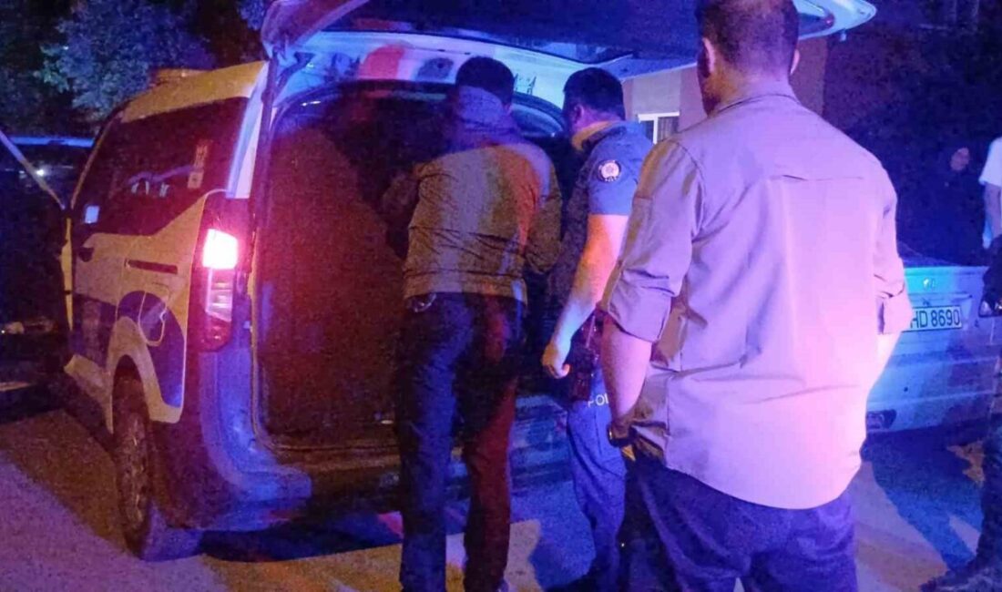 Çorum’da polis ekiplerinin “dur” ihtarına uymayarak kaçan otomobil sürücüsü, kısa