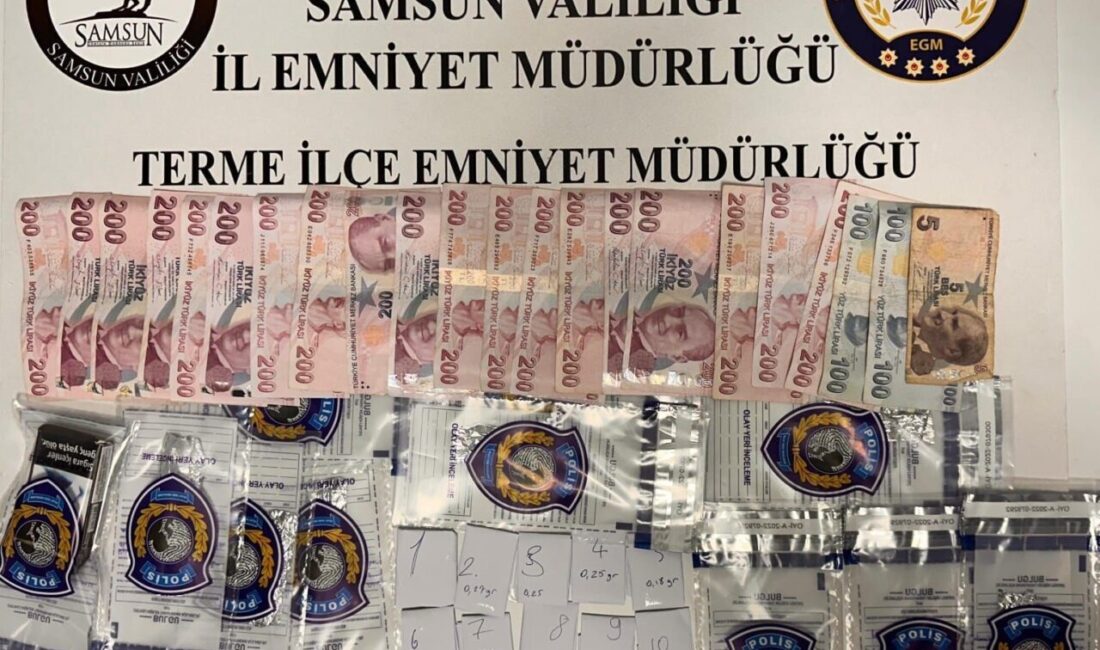 Samsun’un Terme ilçesinde polisin ’dur’ ihtarına uymayarak kaçan araçta uyuşturucu