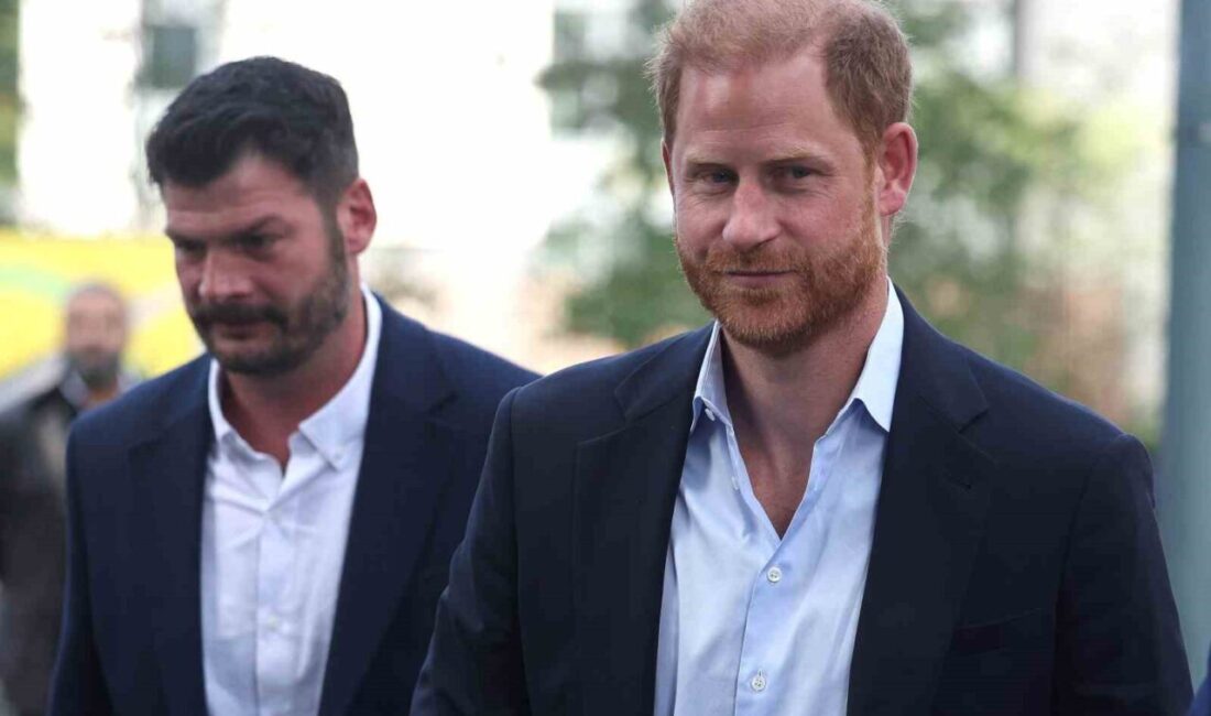 İngiltere’de 2020’de Kraliyet görevlerini reddederek ailesinden uzaklaşan Prens Harry, yaklaşık