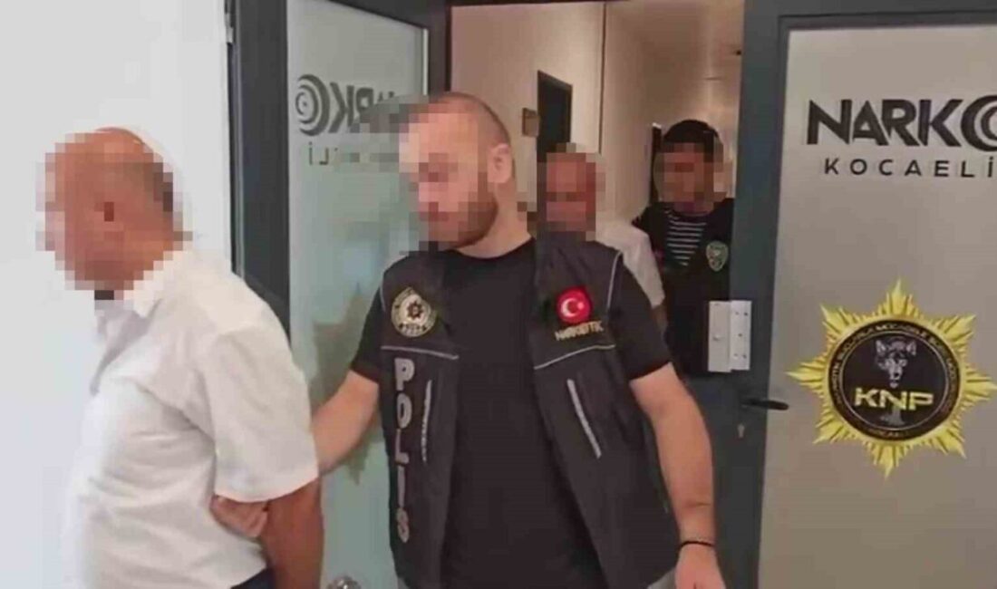 Kocaeli’de şehirlerarası yolcu otobüsünde pul biber paketlerine gizlenmiş 6 kilo