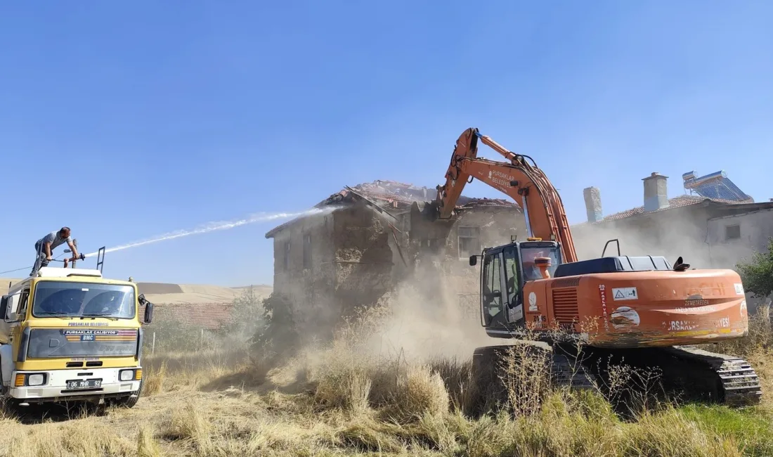 Pursaklar Belediyesi, terk edilmiş ve zamanla harabe haline gelen yapıları
