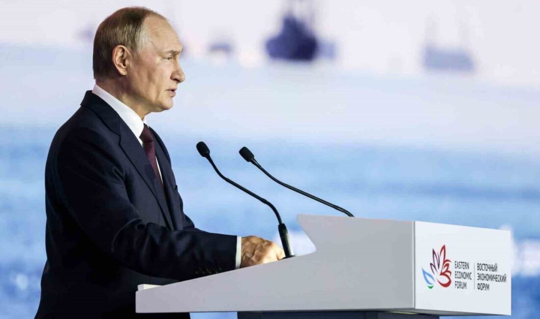 Rusya Devlet Başkanı Vladimir Putin, düzenlenen 10. Doğu Ekonomik Forumu’nda