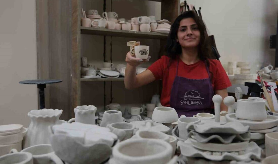 Şanlıurfa Büyükşehir Belediyesi bünyesinde düzenlenen sanat kurslarına katılan kadınlar, dünyaca