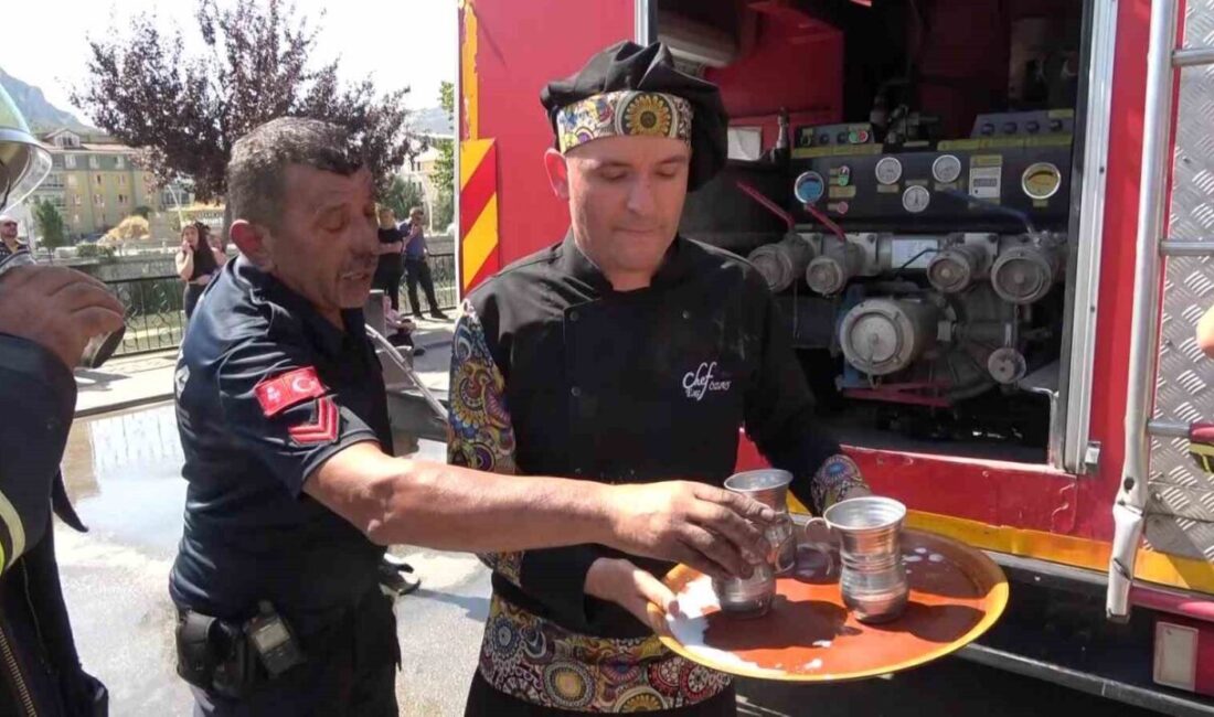 Amasya’da bir binada çıkan yangına ilk koşan komşu restoranın şefi