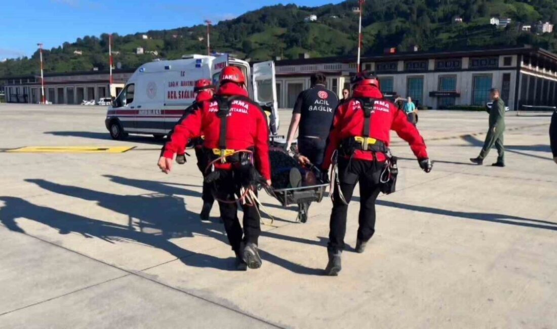 Rize’de geçtiğimiz hafta sonu yaşanan şiddetli yağışlar sonrasında yolu kapanan