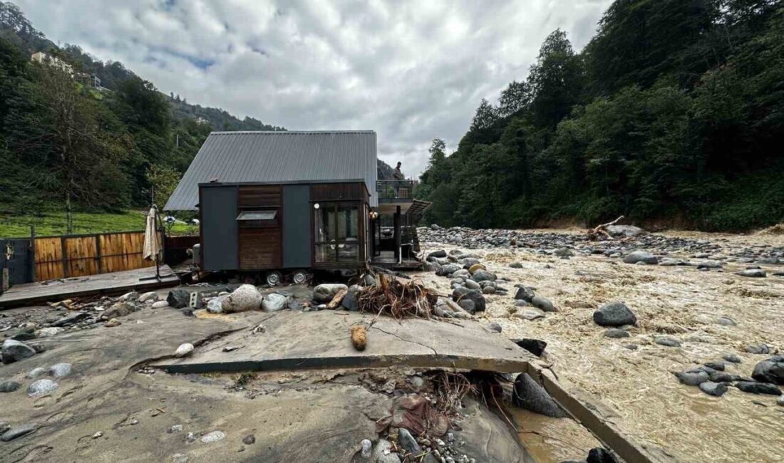 Rize’nin Ardeşen ilçesine bağlı Tunca Beldesi sel ve heyelandan en