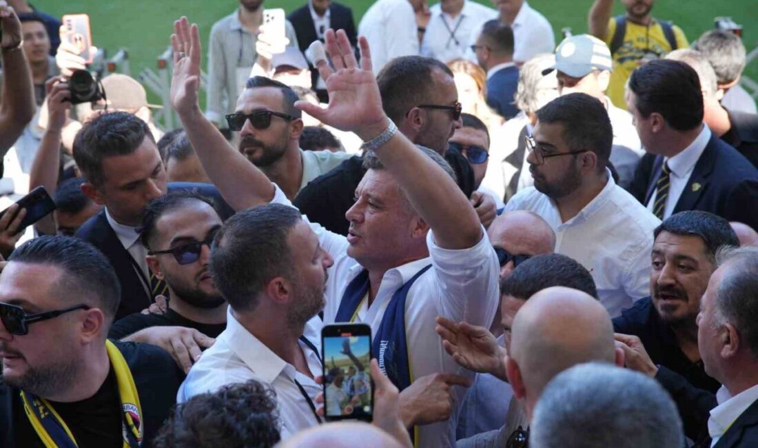 Fenerbahçe Olağanüstü Seçimli Genel Kurulu’nda başkanlığa seçilen Sadettin Saran, kongre