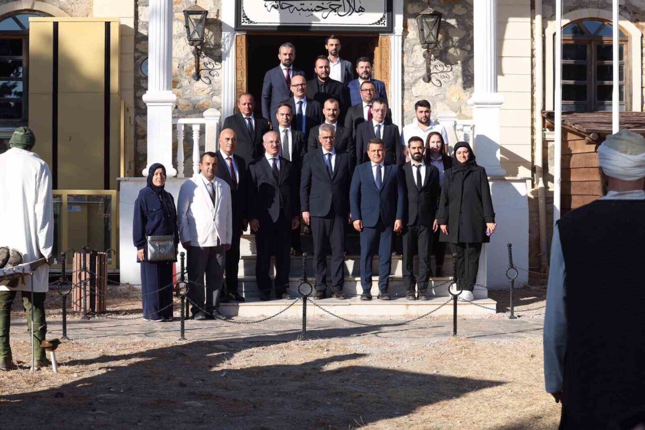 Sağlık Bakanı Kemal Memişoğlu, Çanakkale temasları kapsamında Gelibolu Tarihi Alan’ı