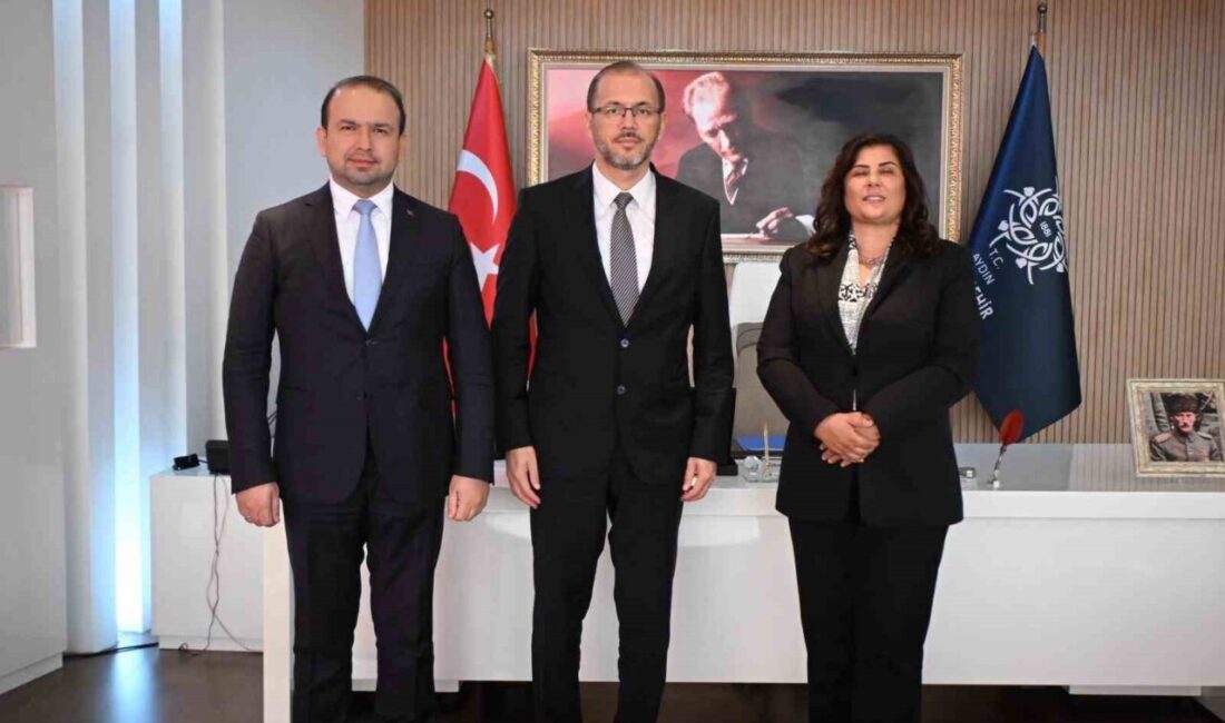 Aydın Büyükşehir Belediye Başkanı Özlem Çerçioğlu’na, Sağlık Bakan Yardımcısı Prof.