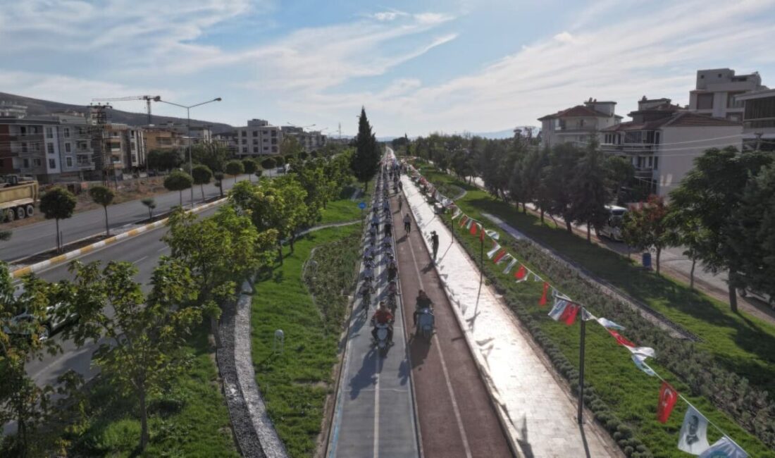 Avrupa Hareketlilik Haftası etkinlikleri kapsamında Akhisarlılar bisiklet ve yürüyüş yolunda