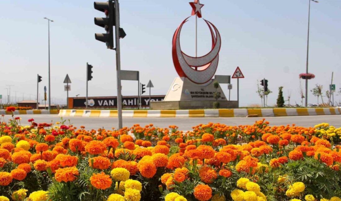 Van Büyükşehir Belediyesi ekipleri, kentin en önemli yaşam alanlarından biri