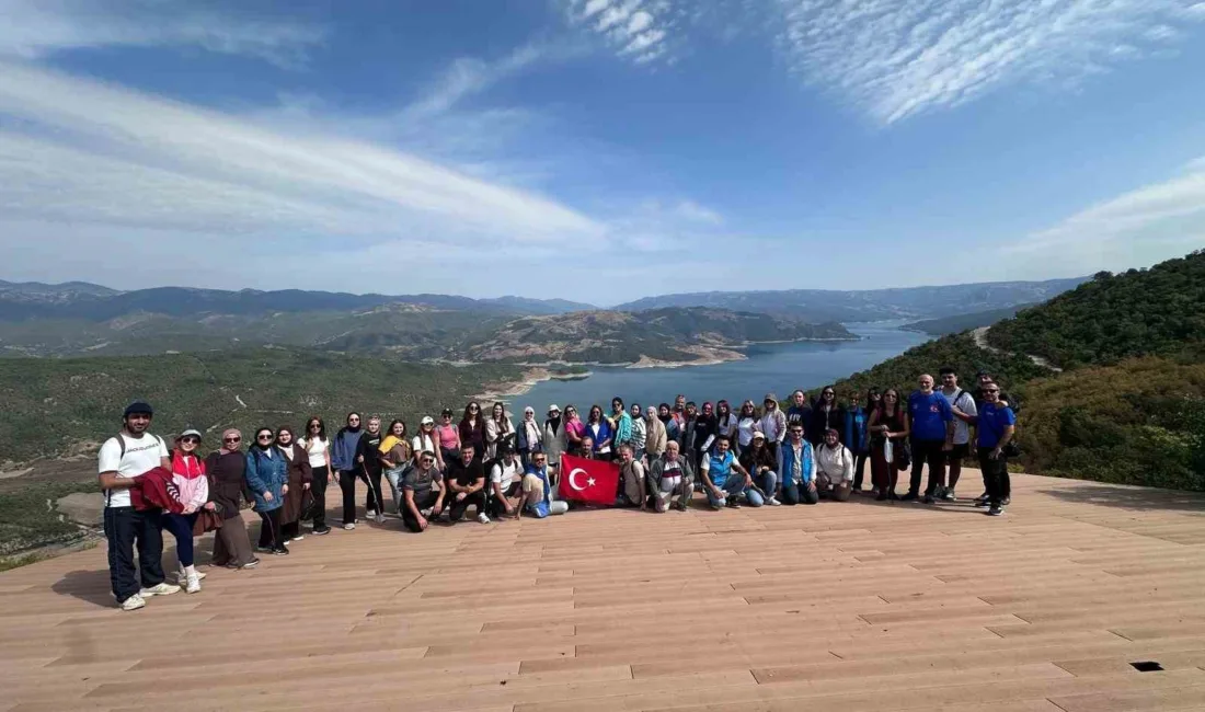 Samsun’un Vezirköprü ilçesinde üniversite öğrencileri, Şahinkaya Kanyonu’na doğa yürüyüşü gerçekleştirerek