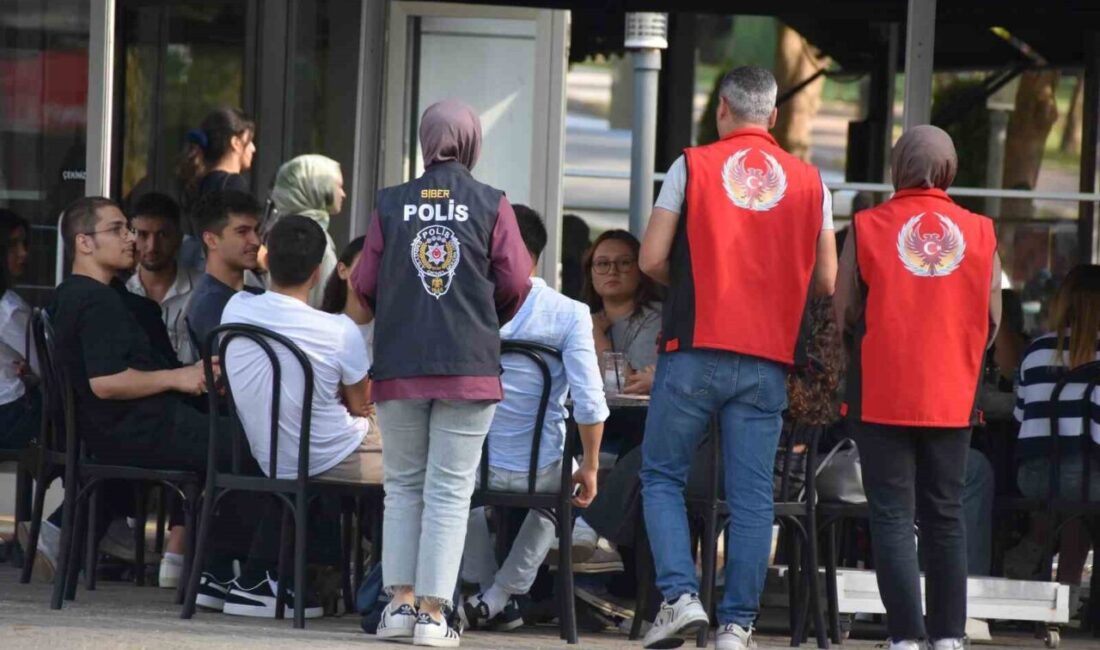 Sakarya İl Emniyet Müdürlüğü’ne bağlı ekipler, üniversitelerde eğitim-öğretim yılının başlaması