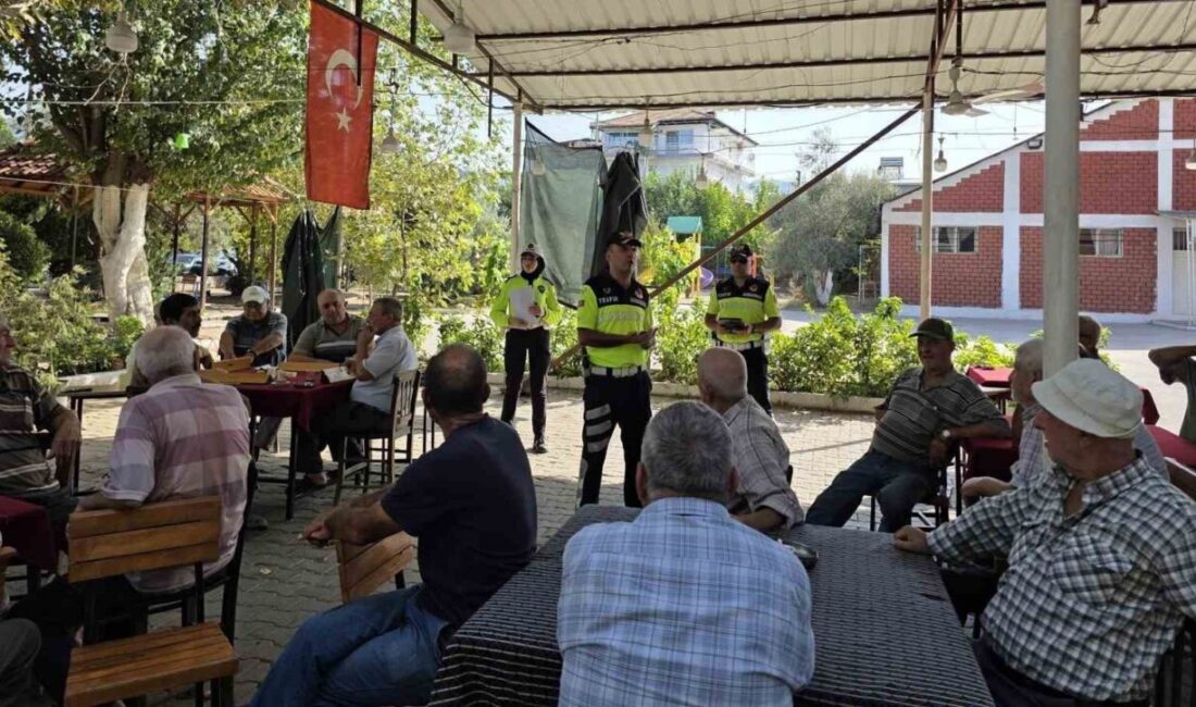 Manisa’nın Salihli ilçesinde trafik kazalarının önlenmesine yönelik çalışmalarını sürdüren polis