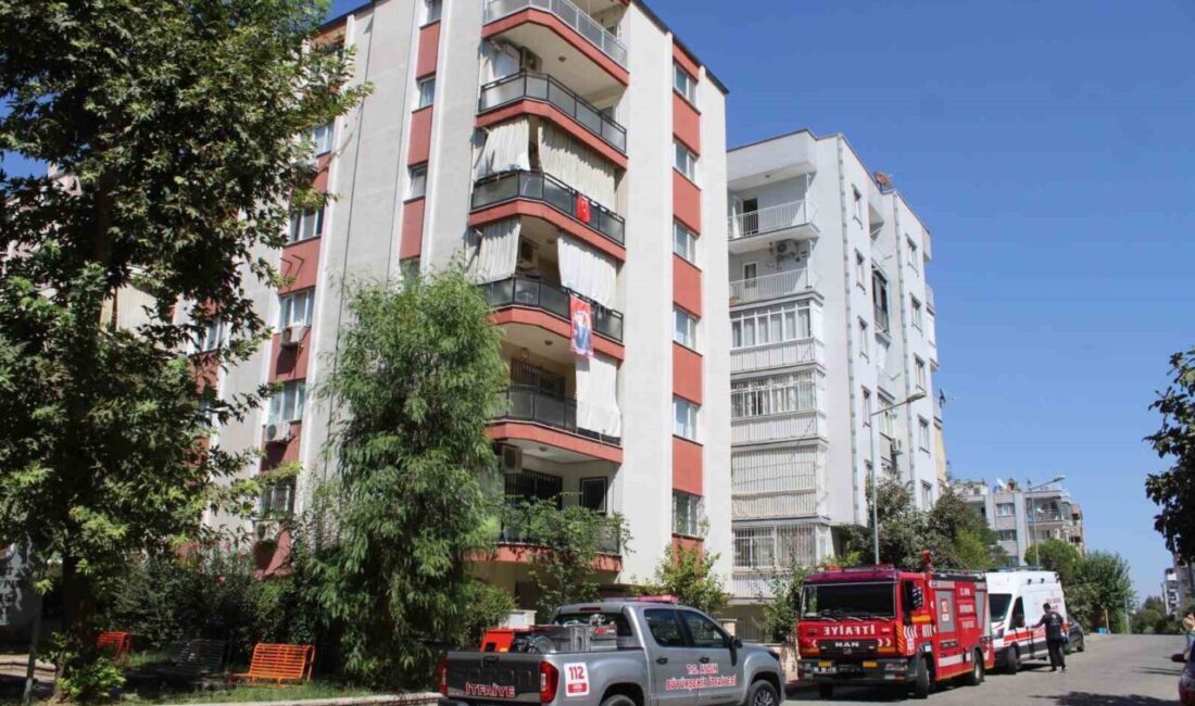 Aydın’ın Efeler ilçesinde bir apartmanın dördüncü katında klima motorundan çıkan