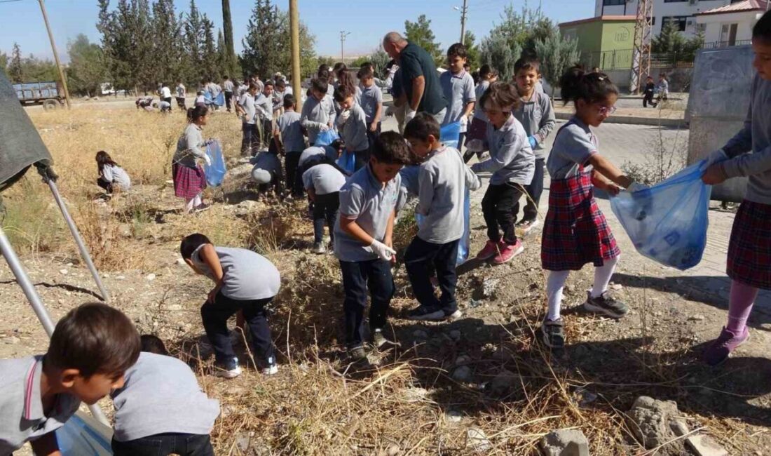 Adıyaman’ın Samsat ilçesinde ‘temiz çevre’ mesajı vermek için yapılan etkinlikte