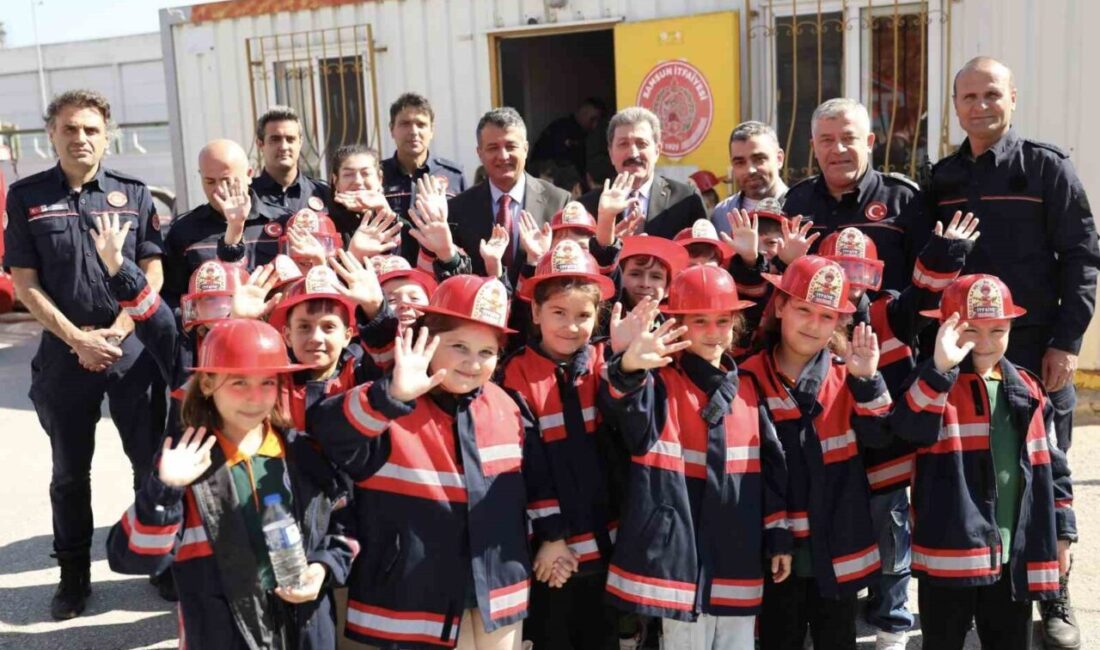 Samsun Valisi Orhan Tavlı ve Büyükşehir Belediye Başkanı Halit Doğan,