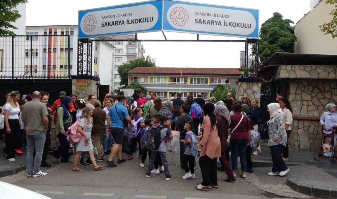 Samsun’da 2025-2026 eğitim-öğretim yılının ilk gününde yaklaşık 260 bin öğrenci