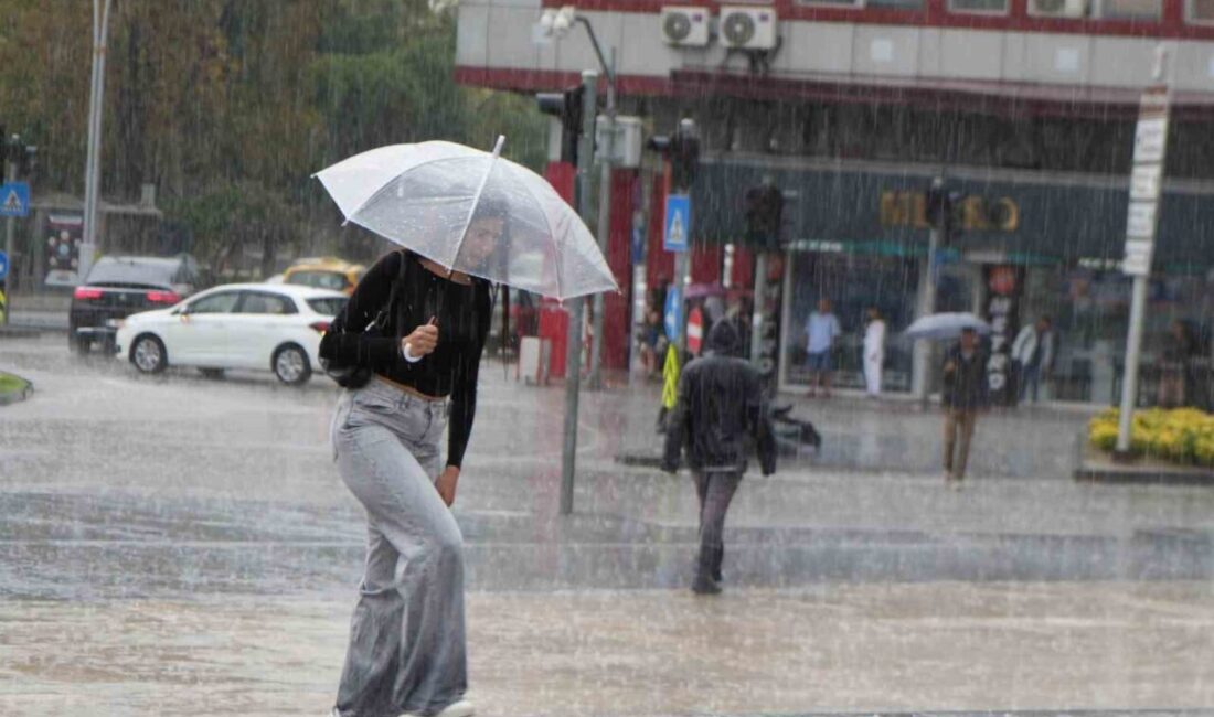 Samsun’da etkili olan ani sağanak, bazı vatandaşları hazırlıksız yakaladı. Sağa
