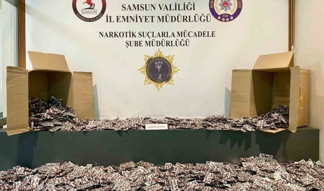 Samsun’da polis ekiplerinin düzenlediği operasyonda bir evin gardırobuna gizlenmiş koliler