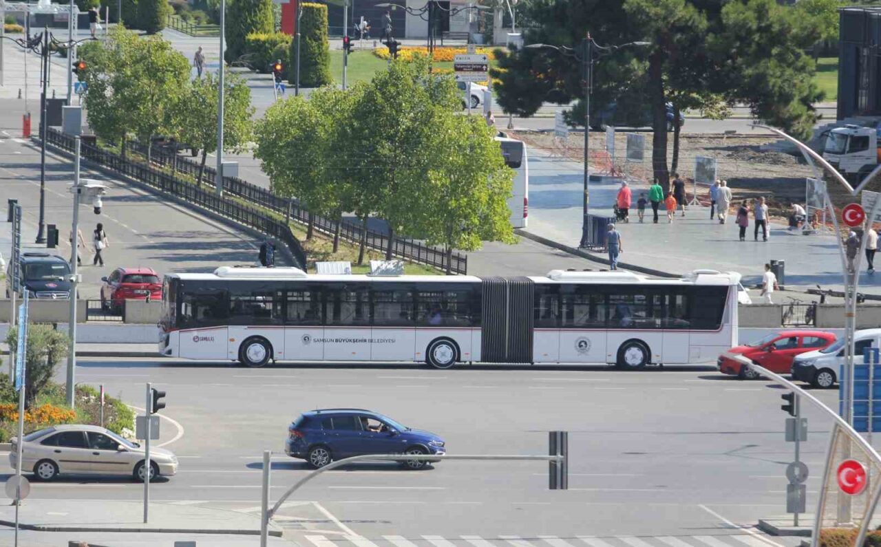 Türkiye genelinde ağustos ayında 215 bin 130 adet taşıtın trafiğe