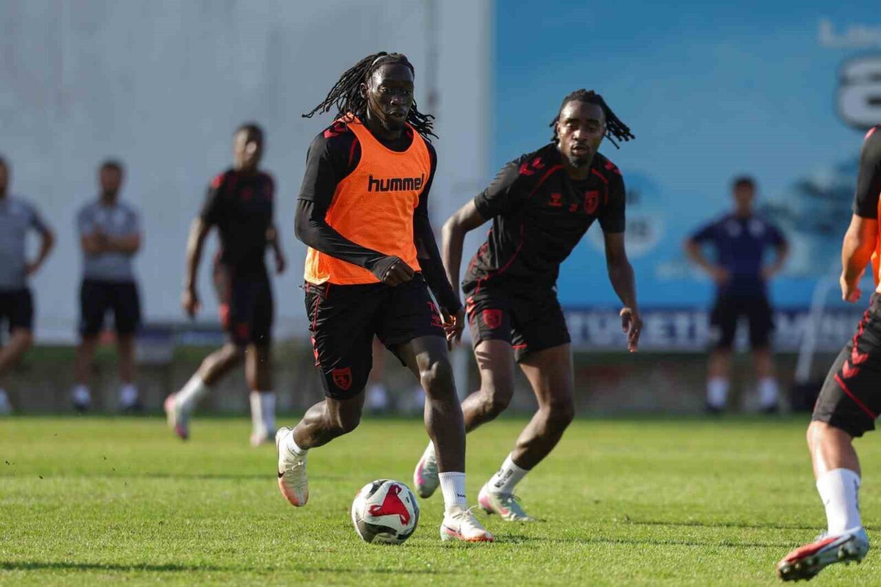 Süper Lig ekiplerinden Samsunspor, 3. hafta erteleme maçında yarın sahasında