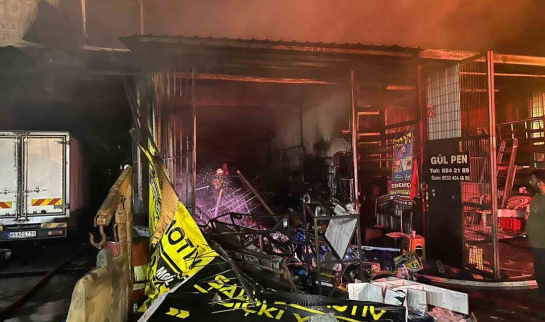 İzmir’in Kemalpaşa ilçesine bağlı Bağyurdu Sanayi Sitesi’nde bulunan bir oto