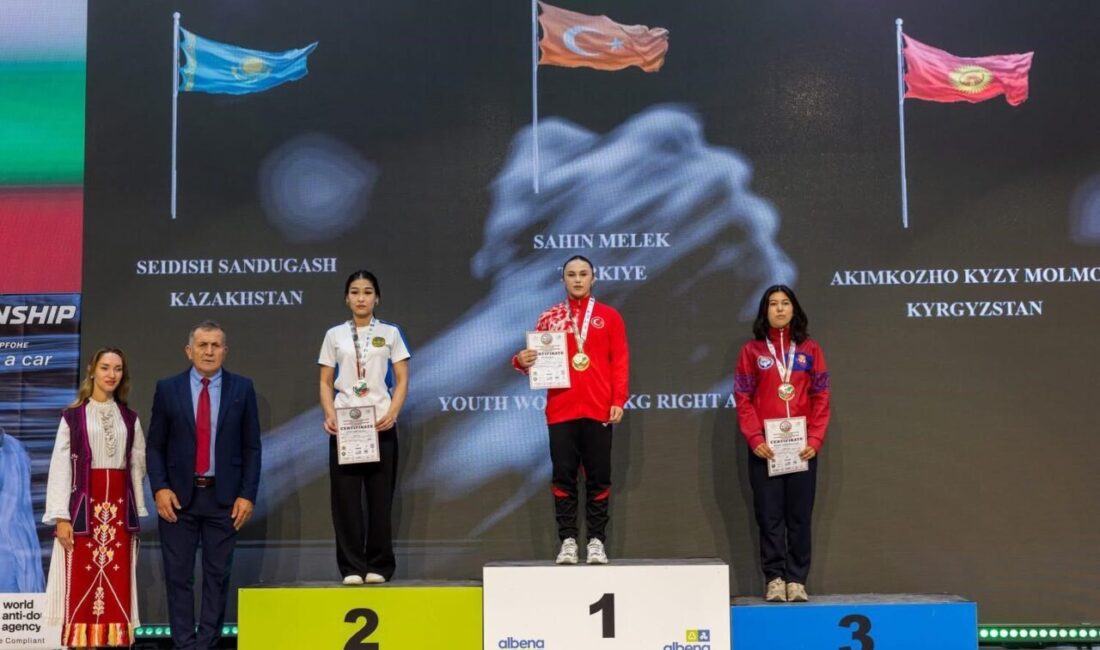 Sancaktepe Belediyesi Spor Kulübü sporcusu Melek Şahin, Bulgaristan’ın Albena şehrinde