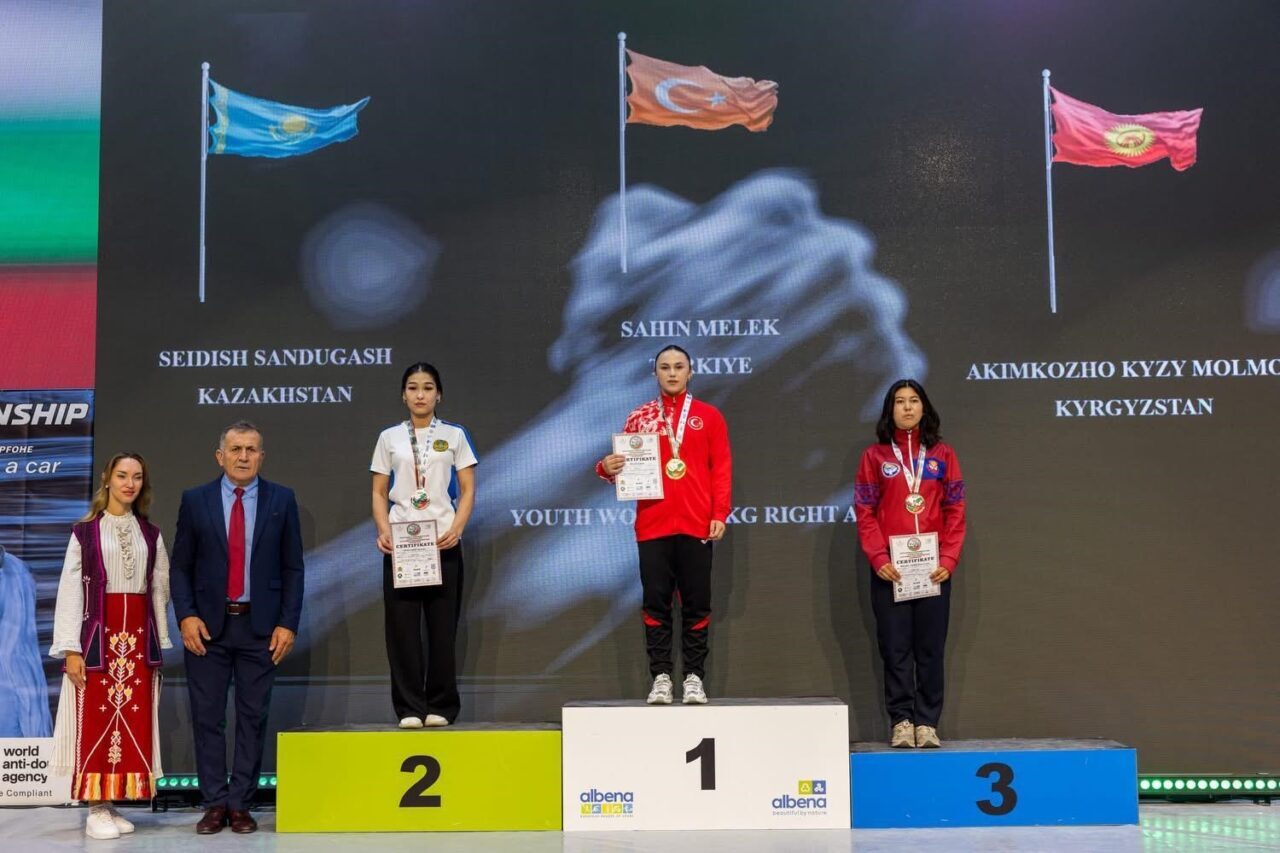 Sancaktepe Belediyesi Spor Kulübü sporcusu Melek Şahin, Bulgaristan’ın Albena şehrinde